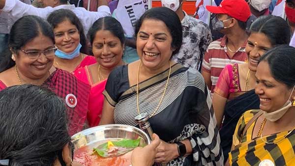 actress suhasini maniratnam campaign for kamalhaasan in covai south actress suhasini maniratnam campaign for kamalhaasan in covai south