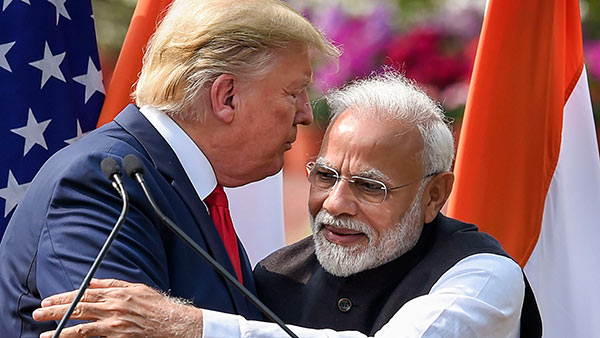 நமஸ்தே டிரம்ப் நமஸ்தே டிரம்ப்