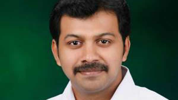 அதிமுக வேட்பாளர் வி.பி.பி. பரமசிவம் 