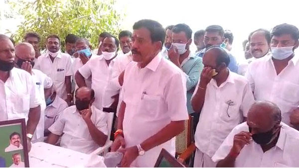 சீட் வழங்கவில்லை 