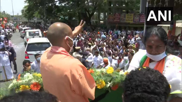 மோடியின் பார்வை தமிழகத்தில் உள்ளது 