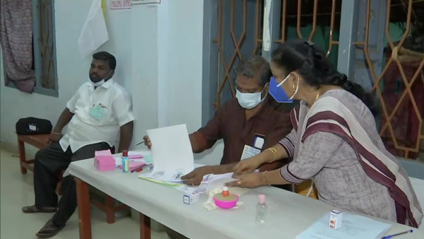 you can vote only if your name is on the voter list : election commission you can vote only if your name is on the voter list : election commission