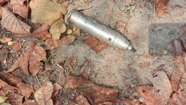 கடும் வெயிலிலும் சண்டை நீடிப்பு 