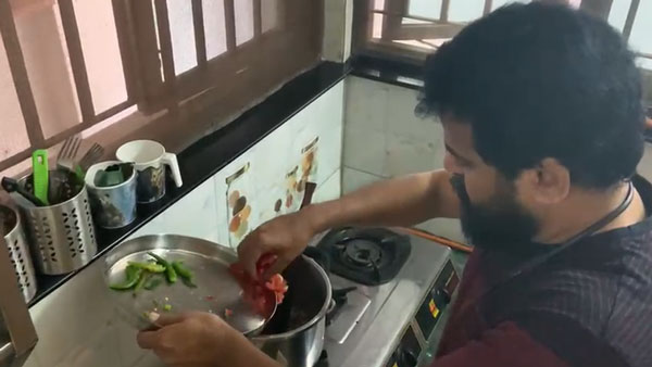 நினைவலைகள் 