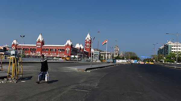 வெளியே வர வேண்டாம் 