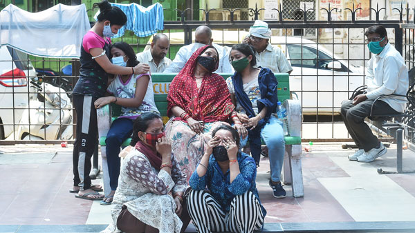 தனிமைப்படுத்திக் கொள்ள வேண்டும்