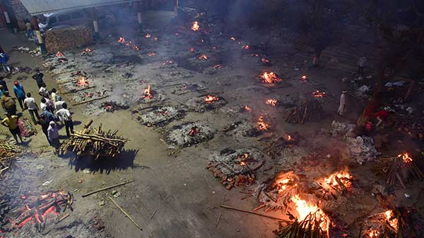 உதவ முன்வரும் உலகம் 