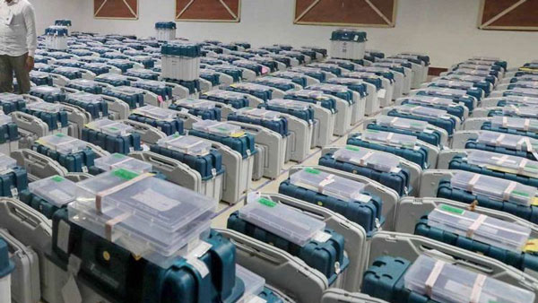 புகார் கொடுக்கும் எதிர்க்கட்சிகள் புகார் கொடுக்கும் எதிர்க்கட்சிகள்