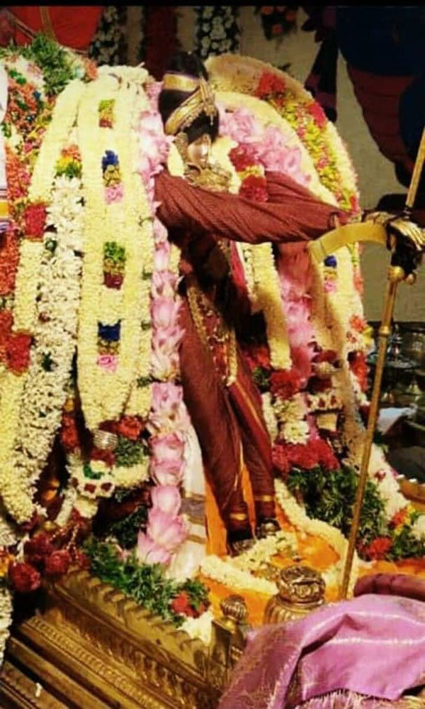 ஆன்லைனில் ஒளிபரப்பு 