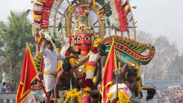 Koovagam Kuttandavar Temple Festival Cancellation Transgendr offer prayer Koovagam Kuttandavar Temple Festival Cancellation Transgendr offer prayer