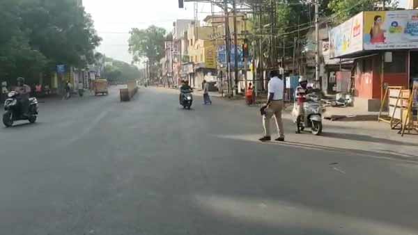போலீசார் கண்காணிப்பு 