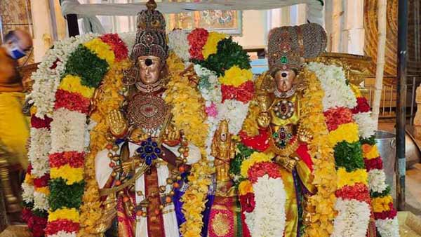 அன்னையின் முகத்தில் நாணம் அன்னையின் முகத்தில் நாணம்