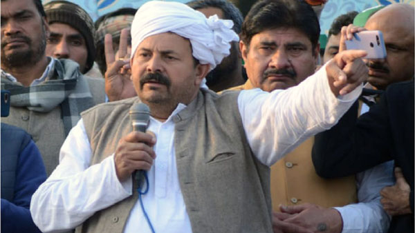 தொடரும் போராட்டம் 