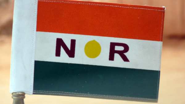  வாக்குகளை பிரிக்கும் சுயேட்சை வேட்பாளர்