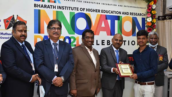 Papua New Guineas Minister Sachintharan Muthuvel praising India for its start-ups