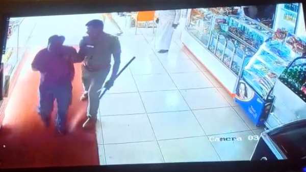 கன்னத்தில் விழுந்த அறை கன்னத்தில் விழுந்த அறை