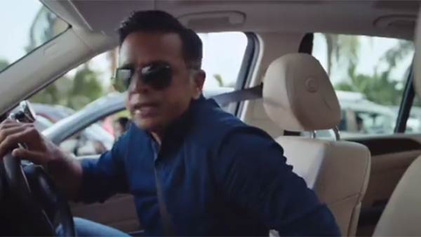 வாகன ஓட்டி 