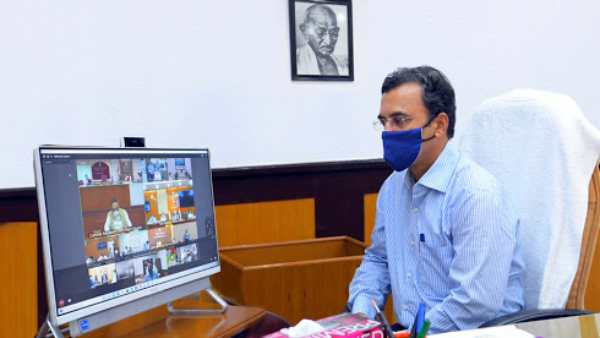 அதிகாரிகள் கண்காணிப்பு 