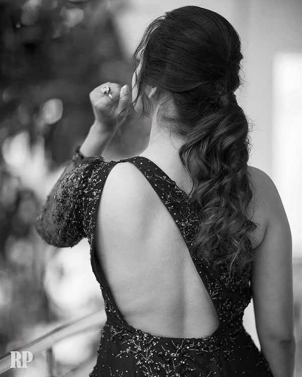 முதல்ல கேப்ஷனை படிங்க 