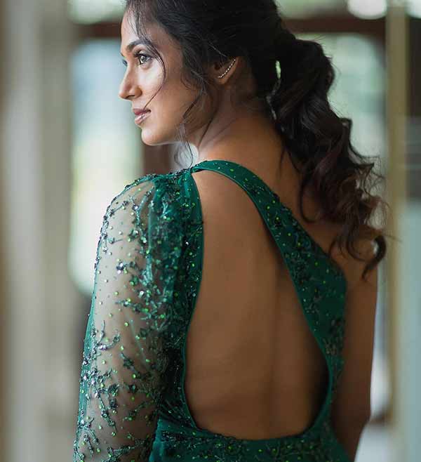 பின்னழகு 