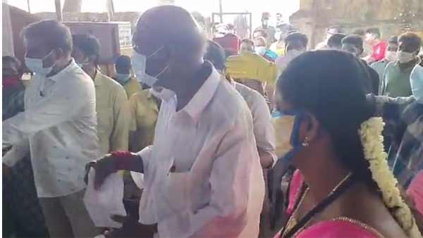 புதுவையில் தேர்தல் மும்முரம் 