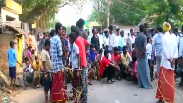 சாலை மறியல் 