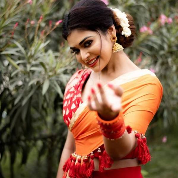 மிதக்கும் தேவதை 