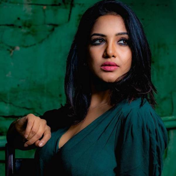 செம கவர்ச்சி 