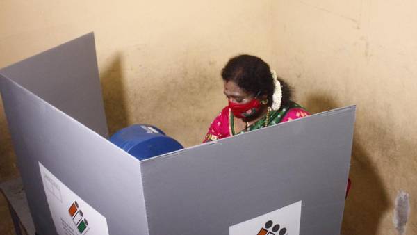 100% mask wearing; Register 100 percent of the votes says Tamilisai Saundarajan 