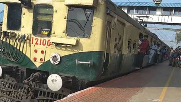 குறைவான ரயில்கள் இயக்கம் 