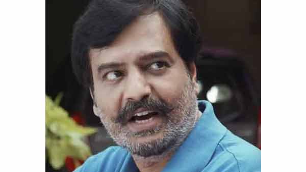 மக்கள் மனங்களில் வாழ்பவர் 