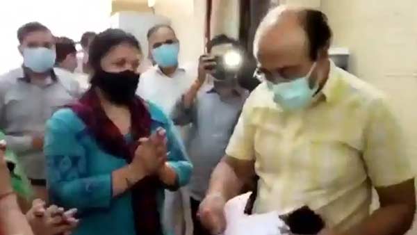 கை விரித்த அதிகாரிகள் கை விரித்த அதிகாரிகள்