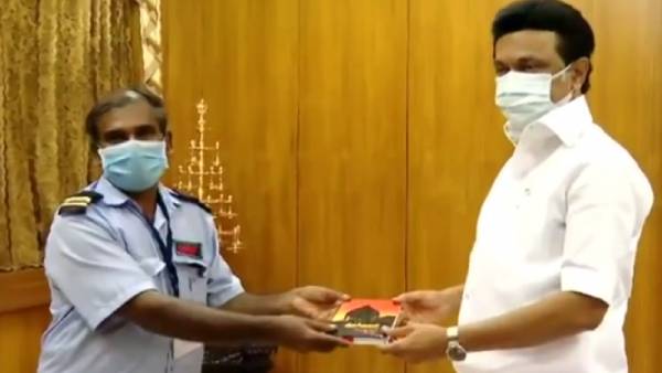 சமூக வலைத்தளத்தில் பாராட்டு 