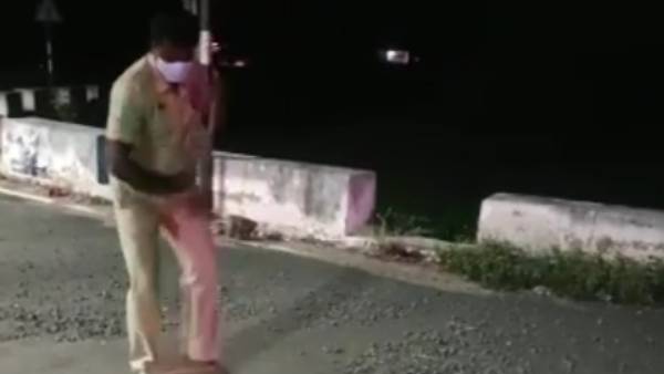 Scattered pebbles on the road; Good deeds done by the police to prevent the accident 