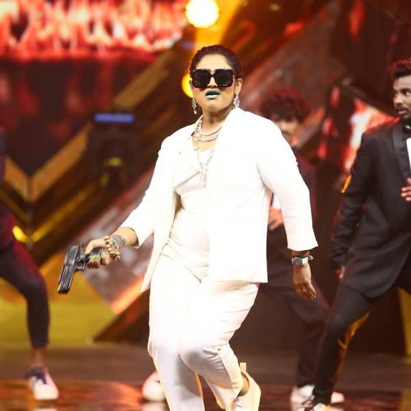 டான்ஸ் டான்ஸ் 