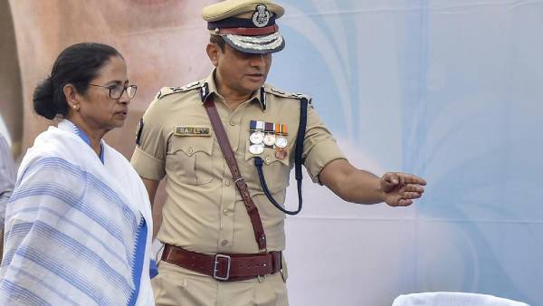 கைது செய்ய வலியுறுத்தல் 