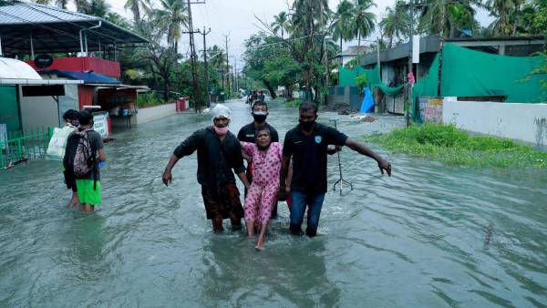 கடலுக்கு செல்ல வேண்டாம்