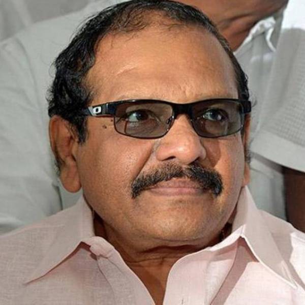 முட்டி மோதும் கே.எஸ். அழகிரி முட்டி மோதும் கே.எஸ். அழகிரி