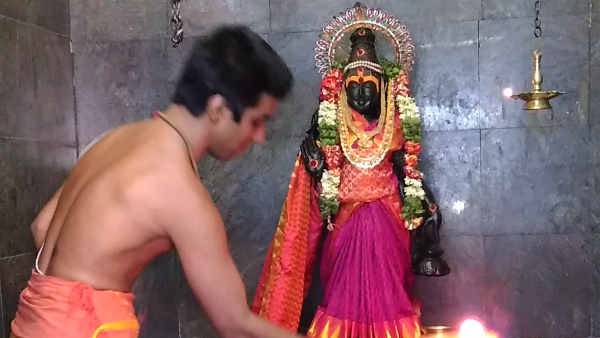 Vasavi Kannika Parameswari Jayanthi What are the benefits of worshiping today Vasavi Kannika Parameswari Jayanthi What are the benefits of worshiping today