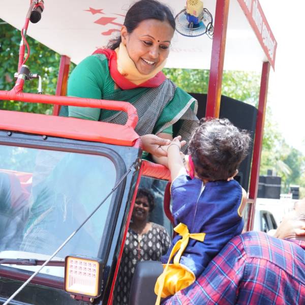 டிவி பத்திரிகையாளர் டிவி பத்திரிகையாளர்