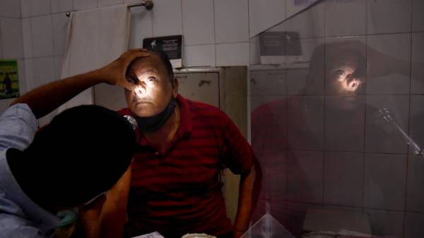 ஸ்டீராய்டு ஊசிகள் 