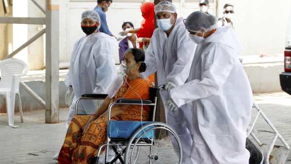 மக்களை சித்திரவதை செய்ய கூடாது 