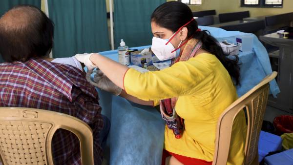 27 ஆயிரம் பேர் தடுப்பூசி 