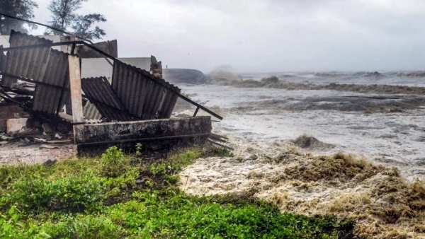 ஒரே கிராமத்தில் சோகம் 