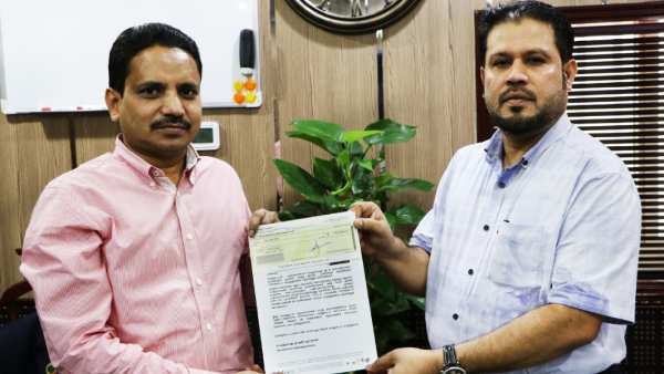 Dubai businessman give 10 lakh to Tn govt for corona relief fund