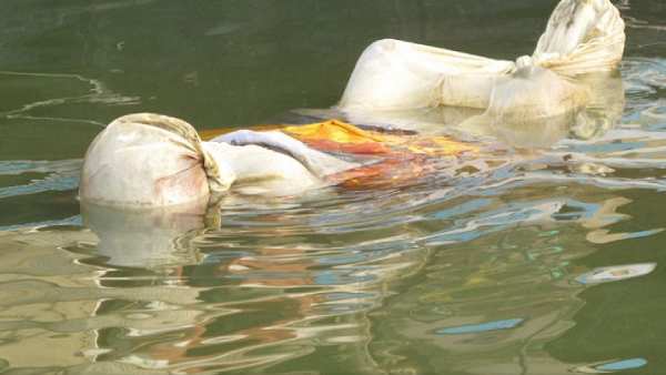 மாசடையும் புனித ஆறுகள் 