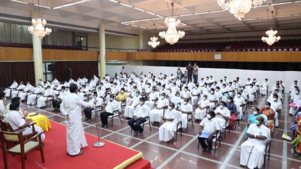 பார்க்கலாம் 