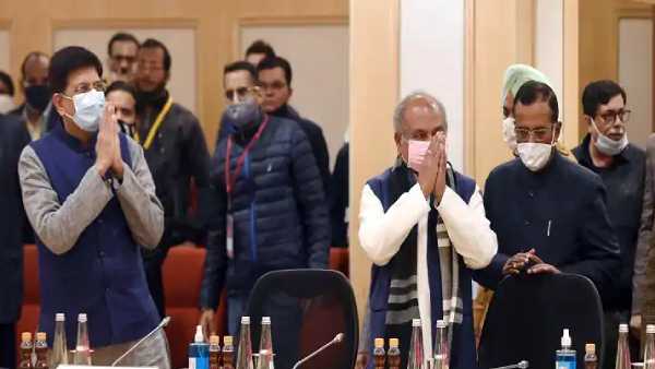 அரசுக்கு ஆதரவளிக்க வேண்டும் அரசுக்கு ஆதரவளிக்க வேண்டும்