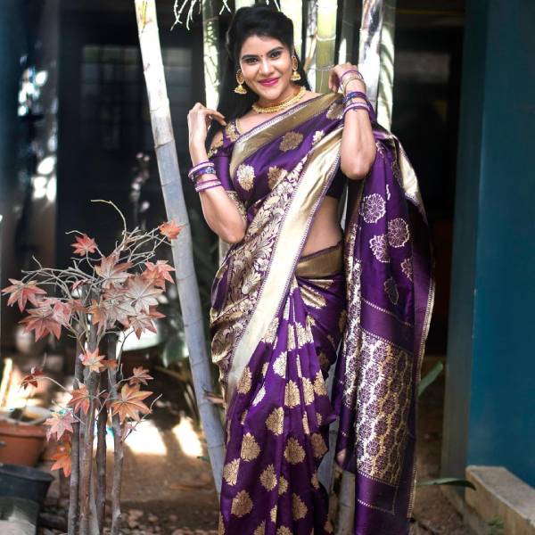 சத்யாவின் உறவுப் பெண் 