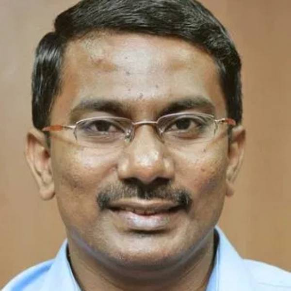 குடும்பத்தினருக்கு பட்டா 